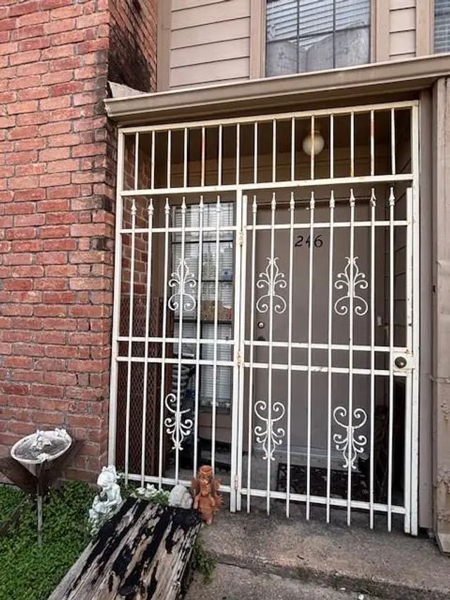 10501 South Drive 246, Houston