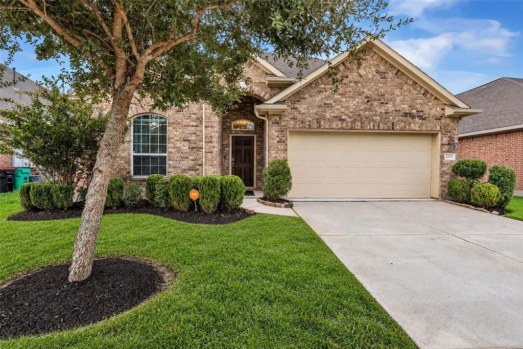 6515 Hunters Trace Lane, Baytown