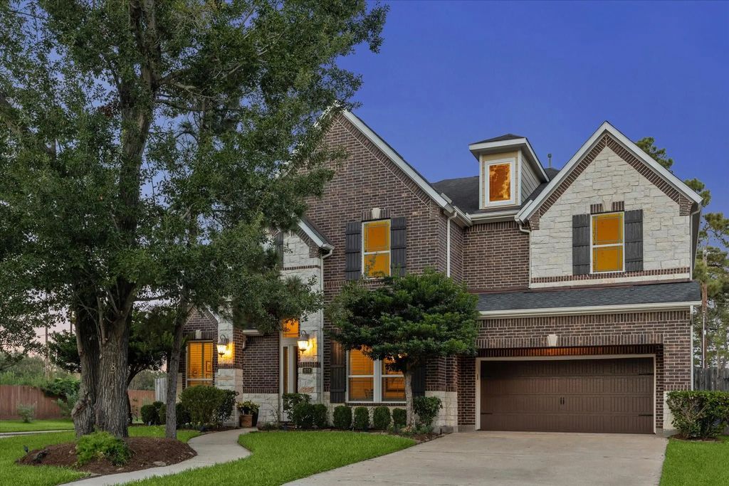 874 W Forest Drive, Houston