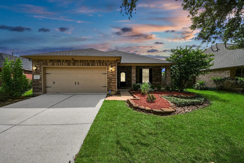 1805 Jasmine Hollow Lane, Pearland