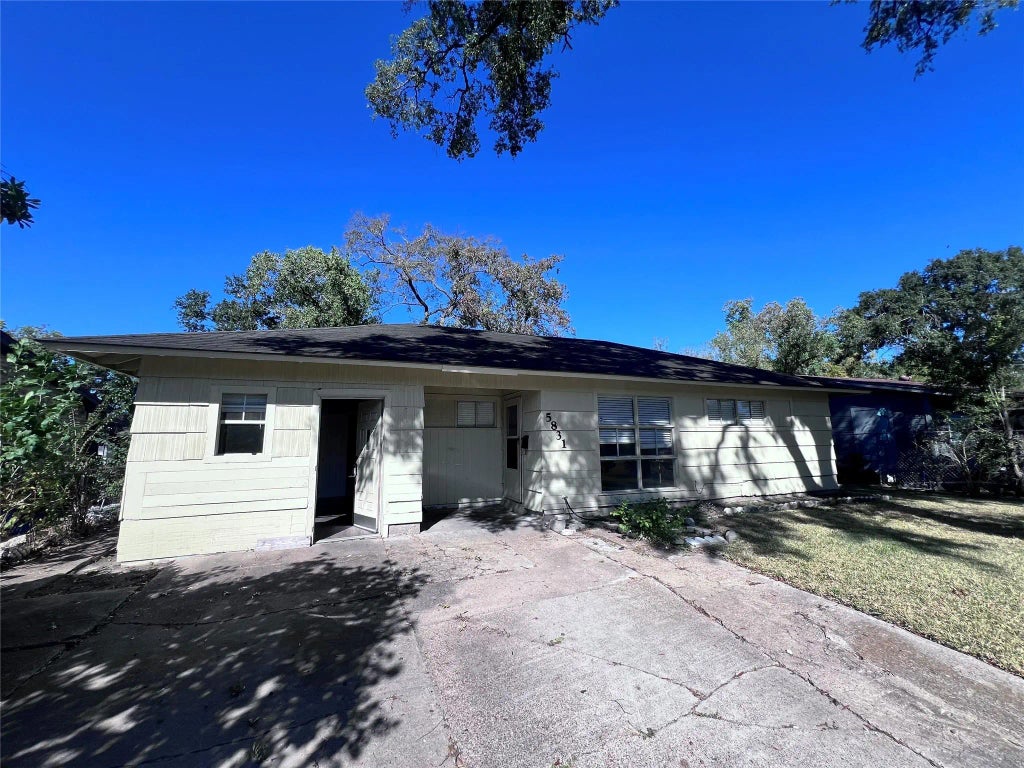 5831 Belneath Street, Houston