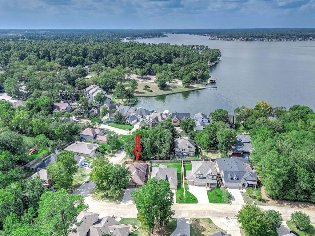 13722 Vail Drive, Montgomery