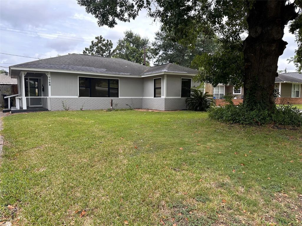 7735 Oak Vista Street, Houston