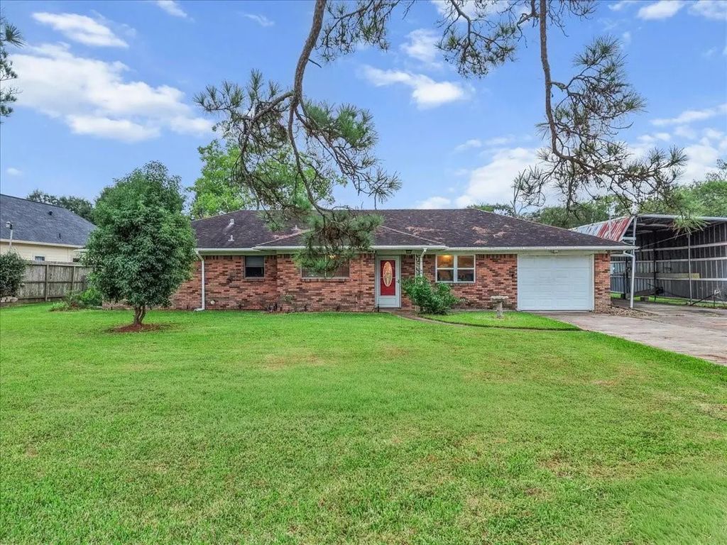 15918 Spinks Road, Alvin