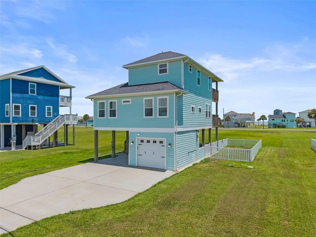 18603 Shaman Drive, Galveston