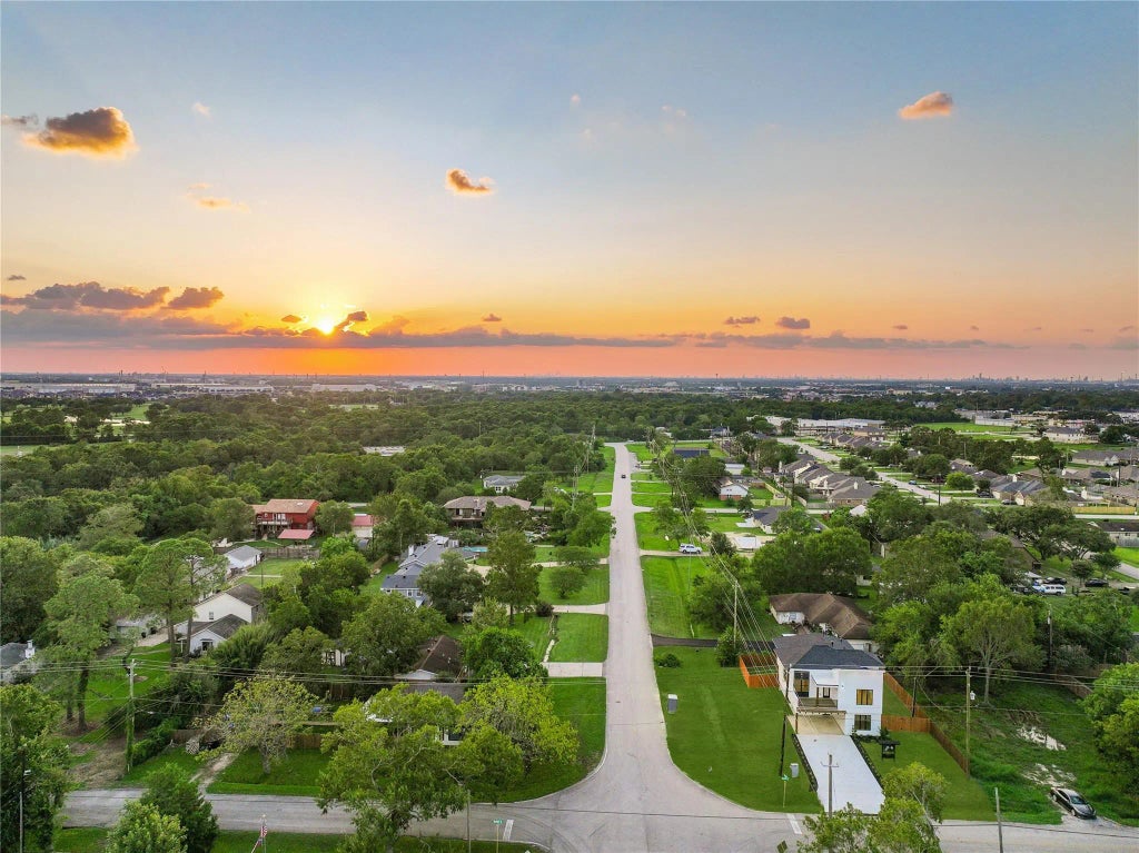 230 Bayshore Drive, La Porte