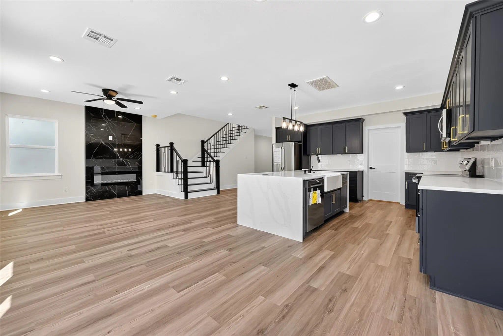 12315 New Jordan Lane, Cypress