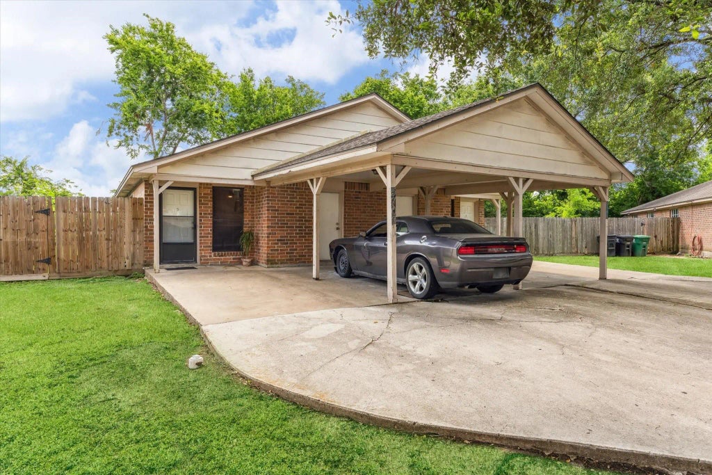 5707 Cripple Brook Court, Houston