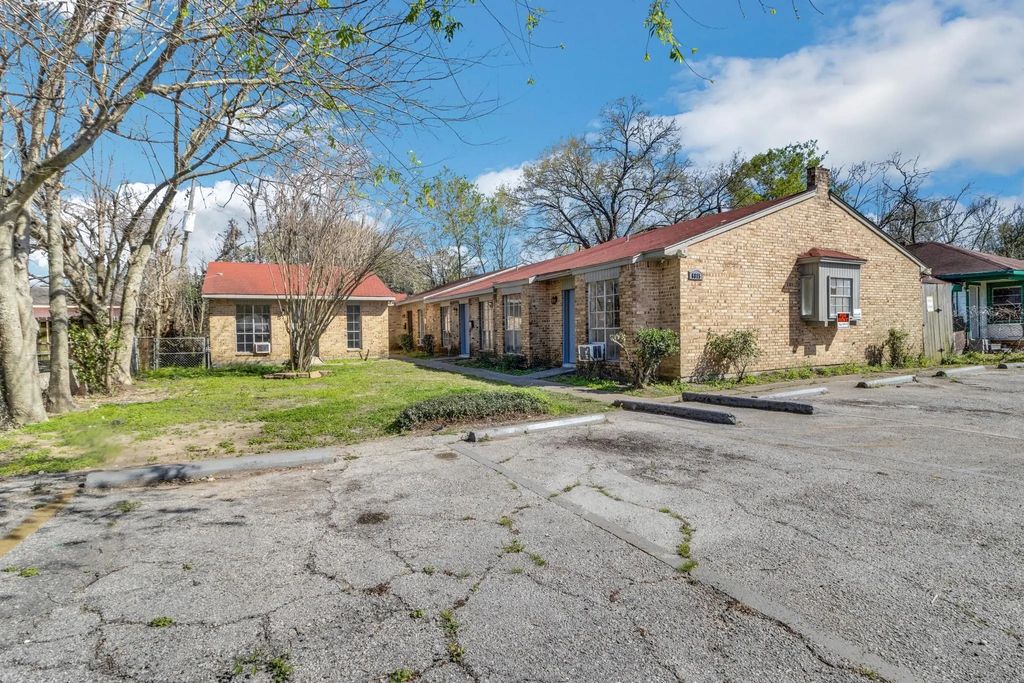 6815 Beachwood Street 4, Houston