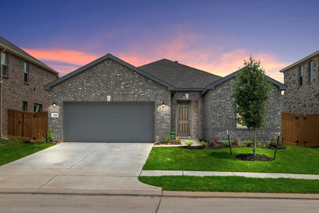 7618 Coral Key Drive, Cypress