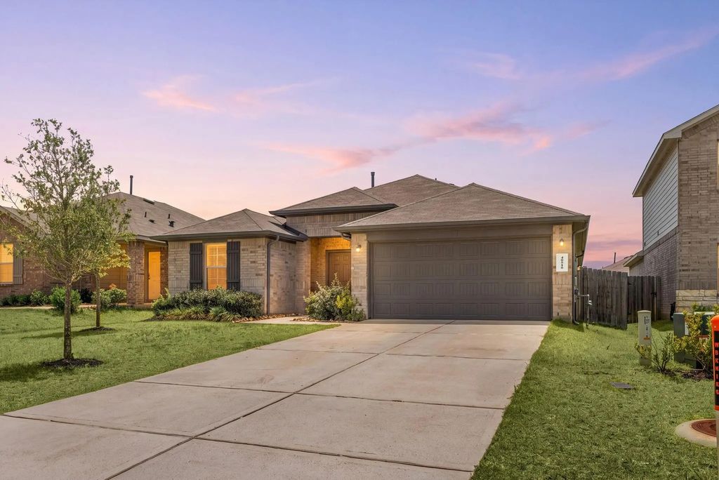 40510 Birch Shadow Court, Magnolia