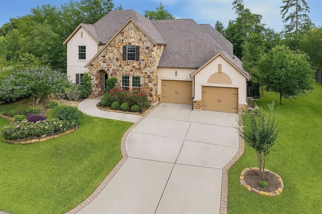 3 Shearling Court, The Woodlands