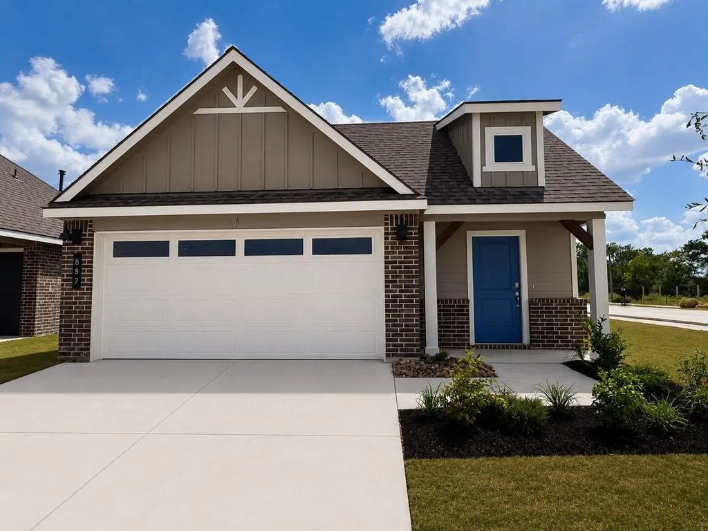 887 Lady Bird Lane, College Station