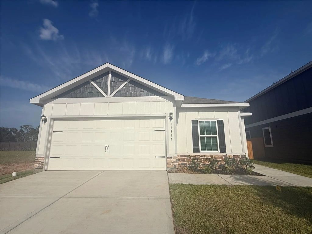 15874 Berry Hill Drive, Conroe