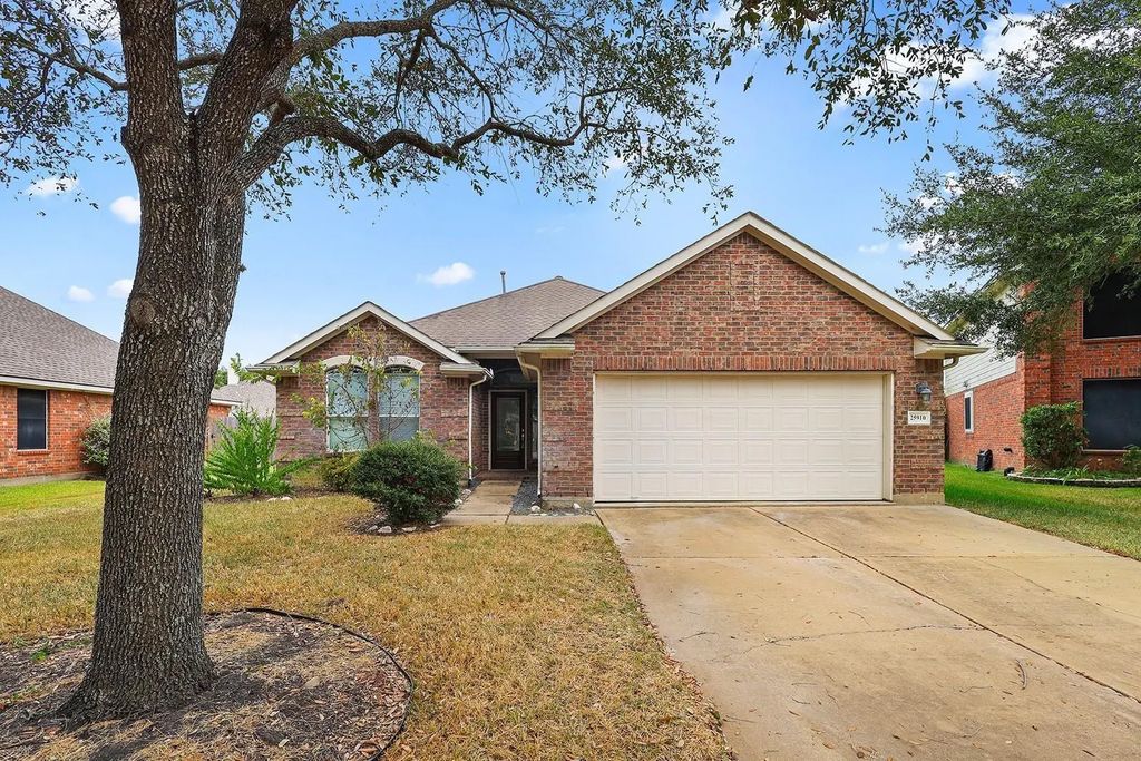 25910 N Lakefair Drive, Richmond