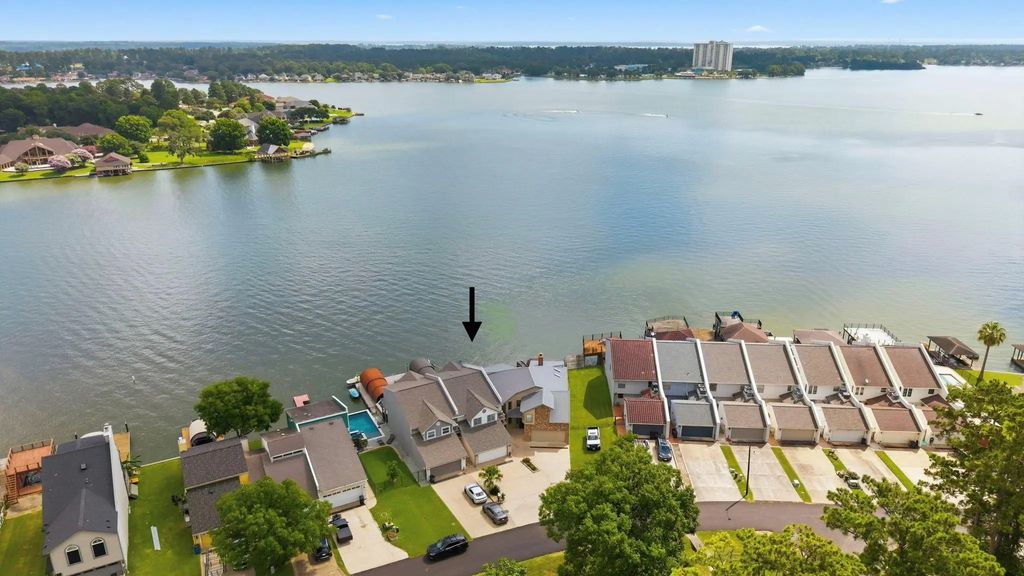 1208 Lake View Drive, Montgomery
