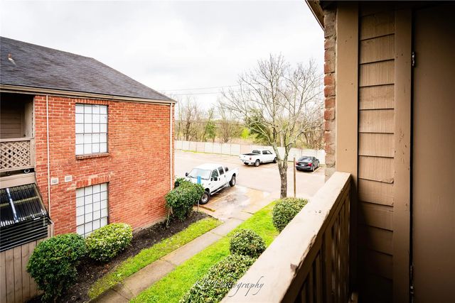 12500 Sandpiper Drive 52, Houston