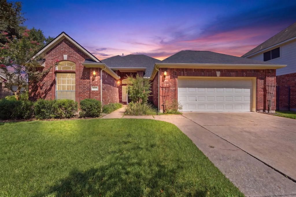 507 Arbor Court, Pearland
