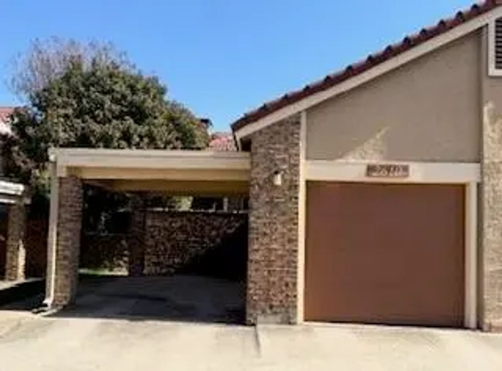 2610 Encina Dr 1, Irving