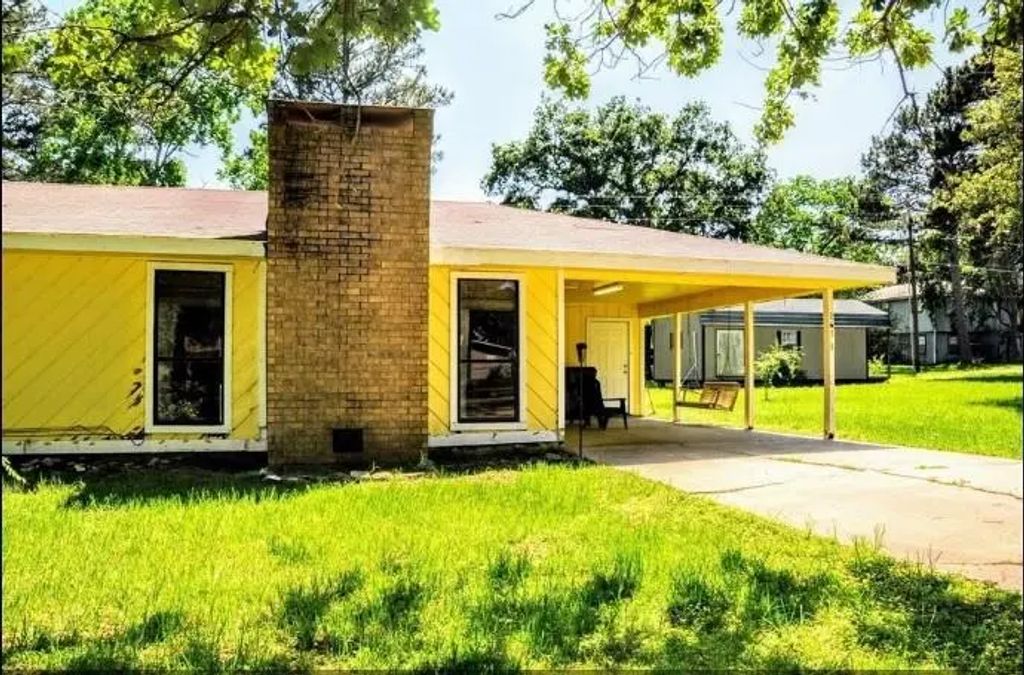 161 Yellowstone, Livingston