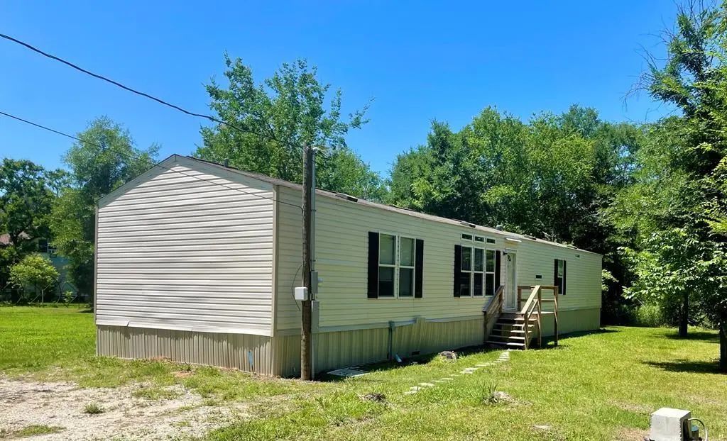 1040 Berry Road, Lufkin