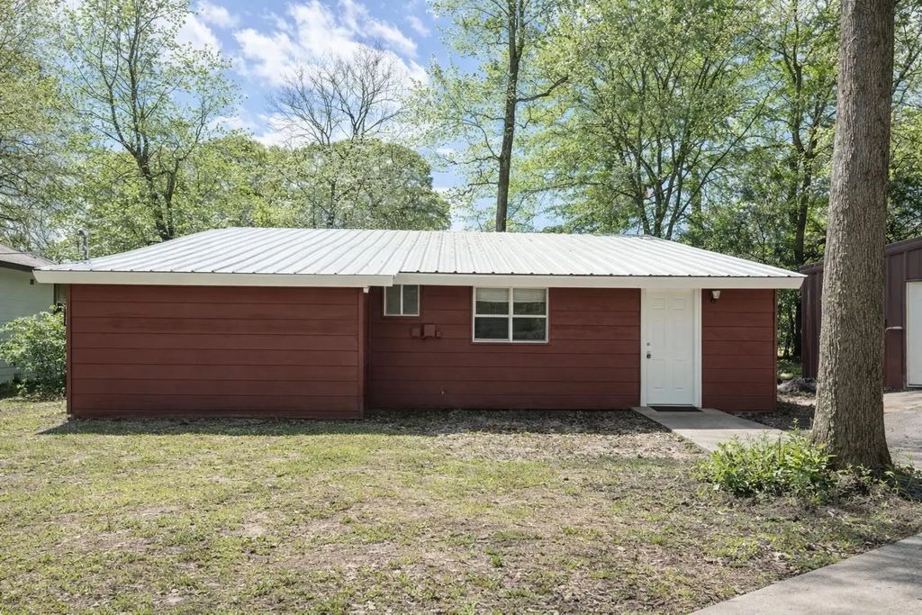 16477 Piper Lane A, Montgomery