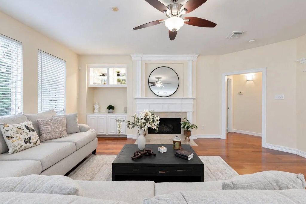 2618 Pinebend Drive, Pearland