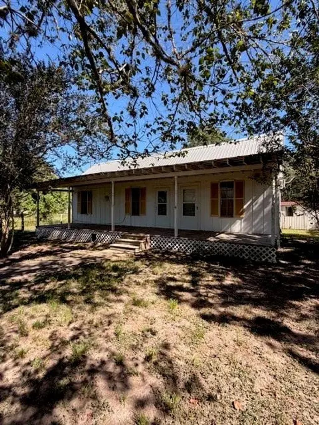 1141 County Road 2104, Columbus