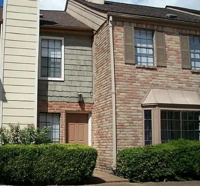 9901 Sharpcrest Street 9, Houston