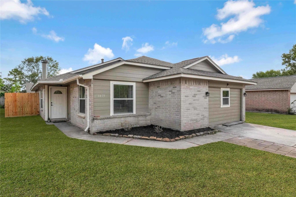 3819 Mattingham Drive, Houston
