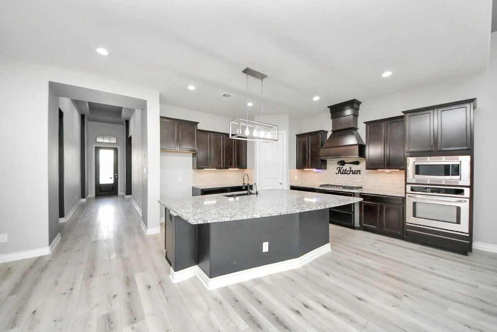 4914 Thunder Creek Lane, Sugar Land