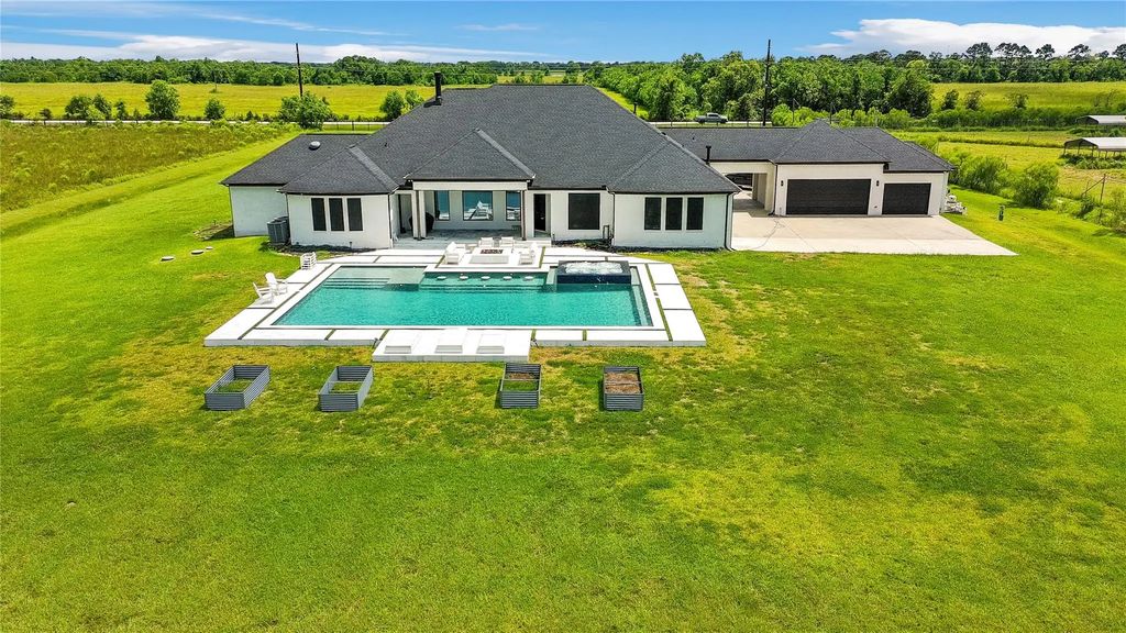 3515 County Road 62, Rosharon