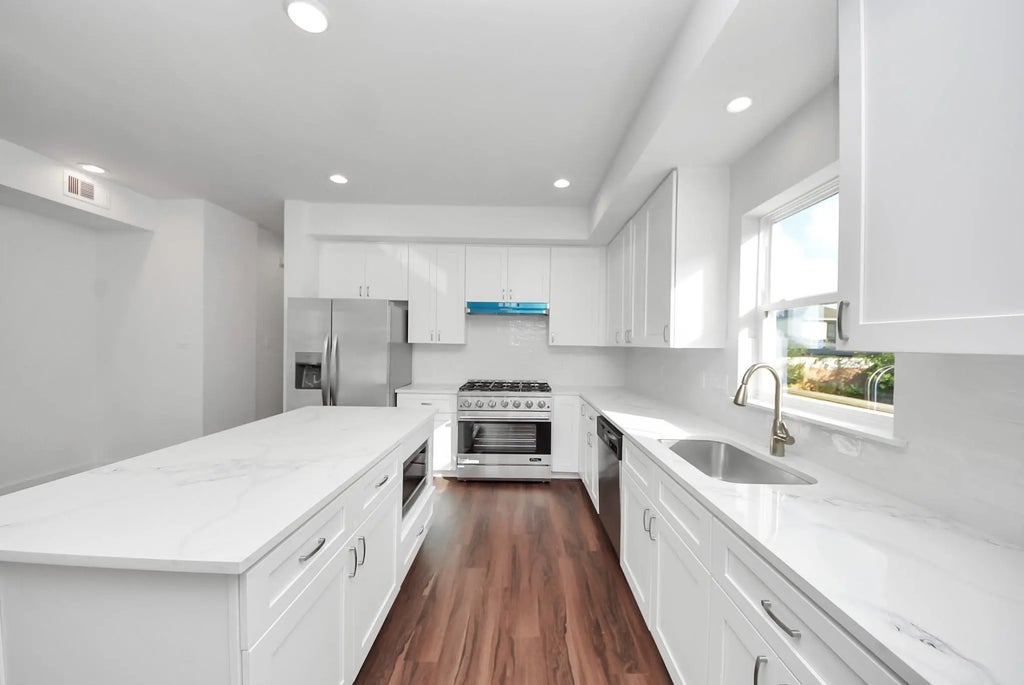 611 E 39th Street C, Houston