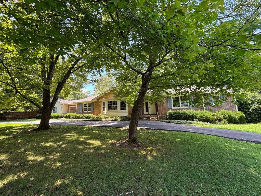 108 Popular Drive, Washington