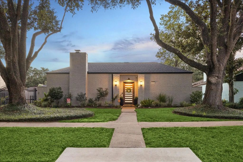 4531 Turf Valley Drive, Houston
