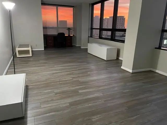 5150 Hidalgo Street 904, Houston