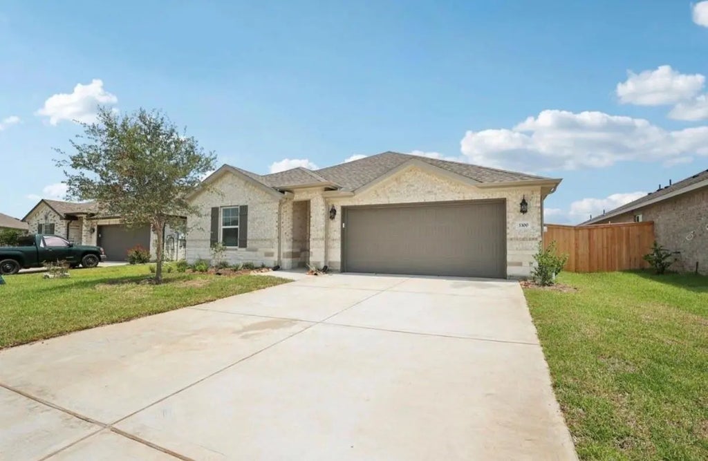 3300 Memorial Way, Texas City