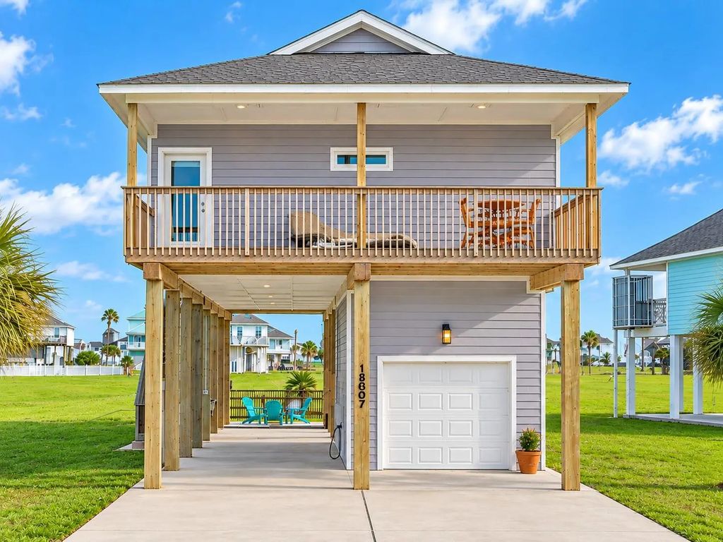 18607 Warrior Road, Galveston