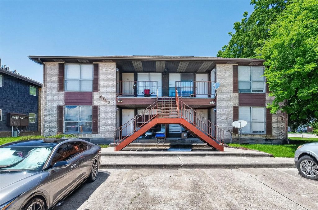 4021 Briar Hollow Drive, Dickinson