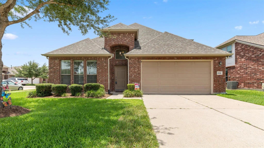 25354 Holton Ridge Drive, Katy