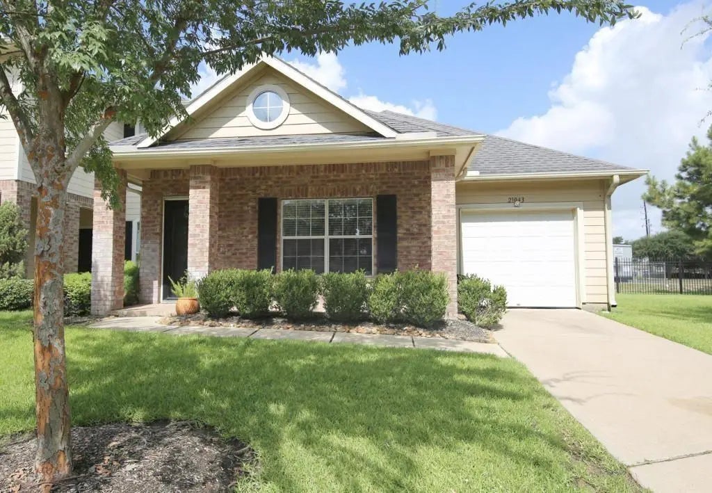 21043 Sun Creek Drive, Katy
