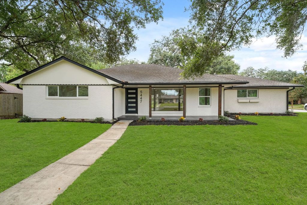 5447 Kingfisher Drive, Houston