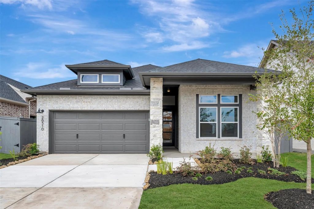 26510 Delightful Drive, Hockley