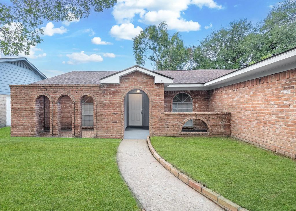 4611 Wee Lassie Lane, Houston