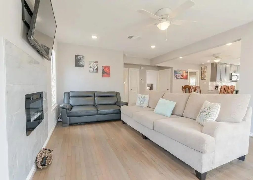1408 Bowie Drive, Galveston