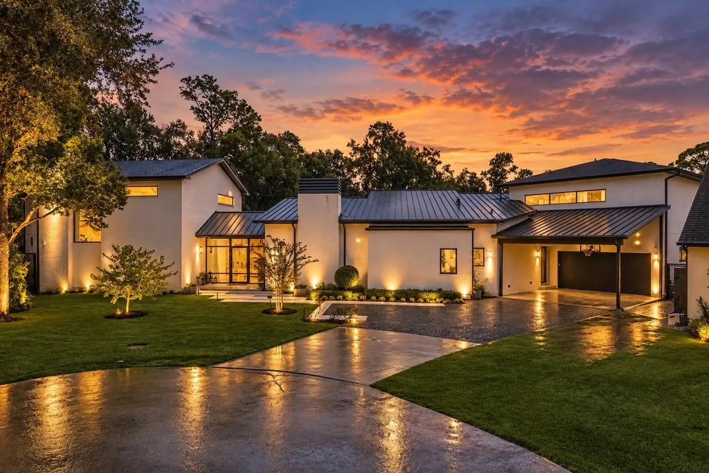 12427 Pebblebrook Drive, Houston