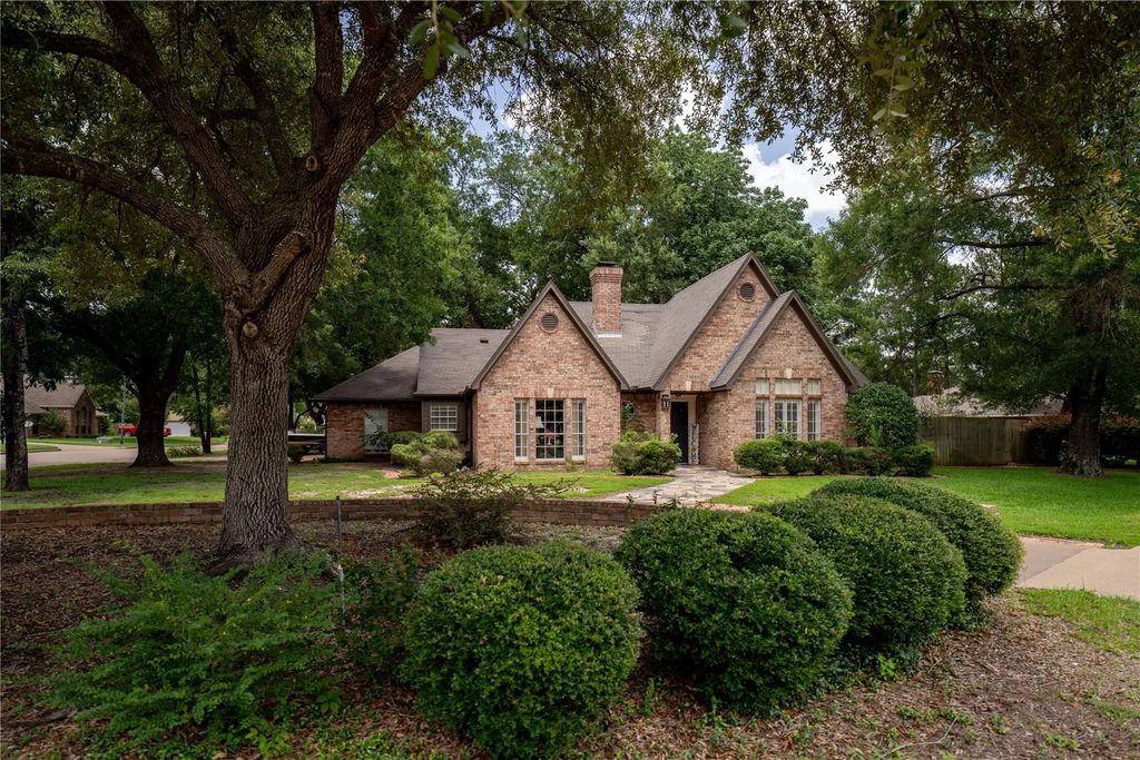 1200 Mary Lee Lane, Crockett