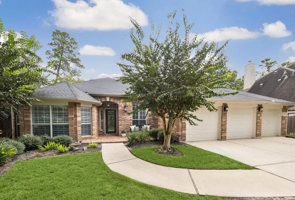 11 S Concord Valley Place, The Woodlands