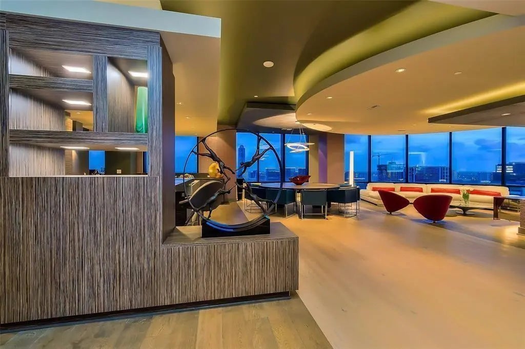 1409 Post Oak 2503, Houston