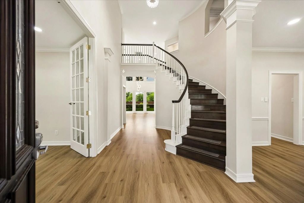 2302 Upland Park Drive, Sugar Land